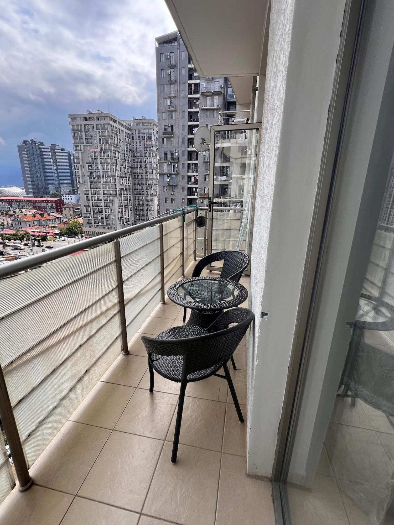 Batumi Center 3 Rooms City Side Exterior photo